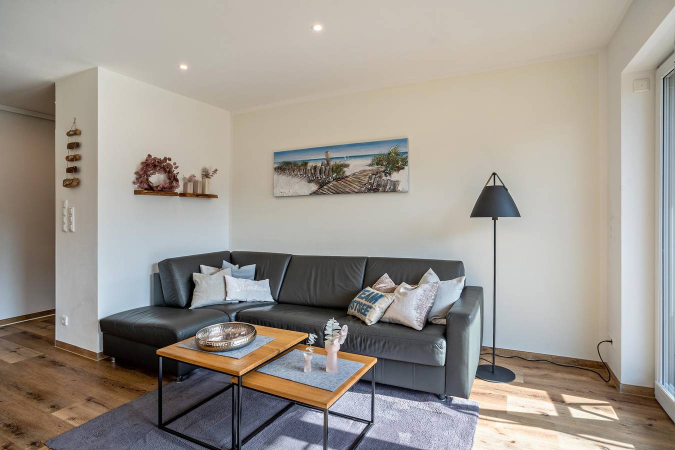 Ganze Wohnung, Ferienwohnung 'Strandperle' mit privater Terrasse in unmittelbarer Strandnähe in Ostseebad Zingst, Zingst