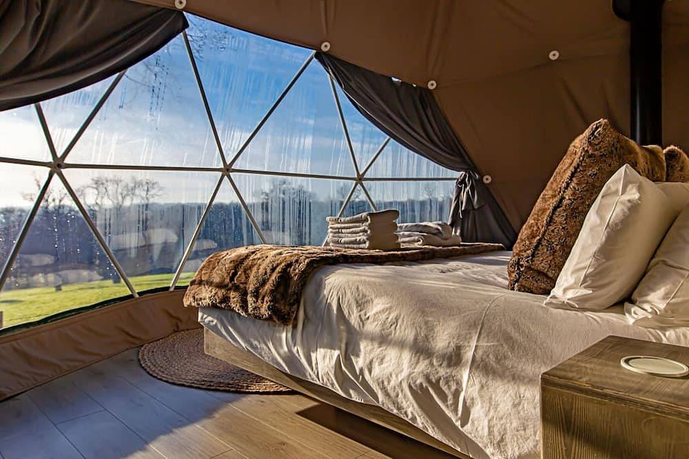 Finest Retreats | Knole Luxury Dome in Chiddingstone, Kent