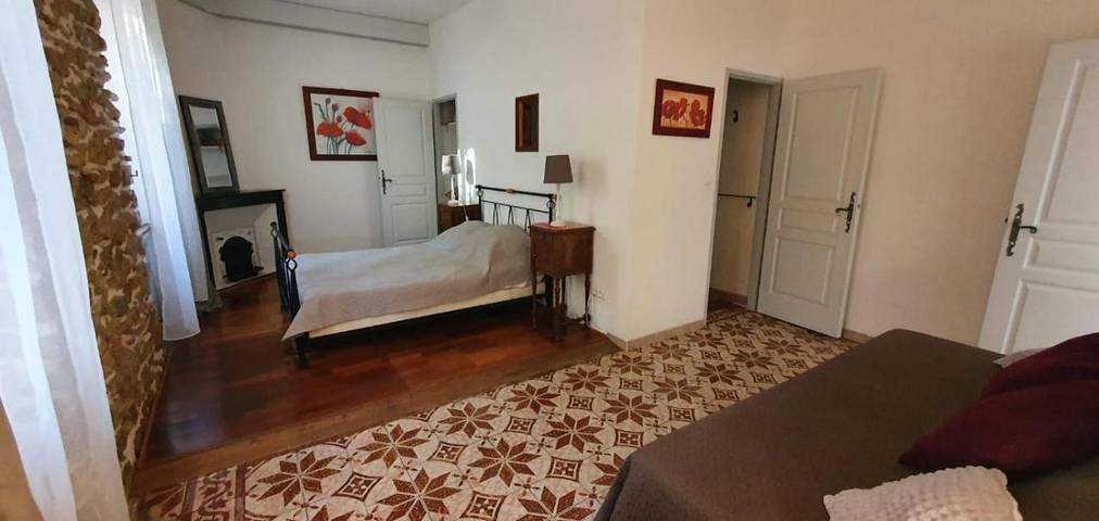 Location de vacances pour 4 personnes, avec vue ainsi que jardin et piscine à Molières-sur-Cèze - 3