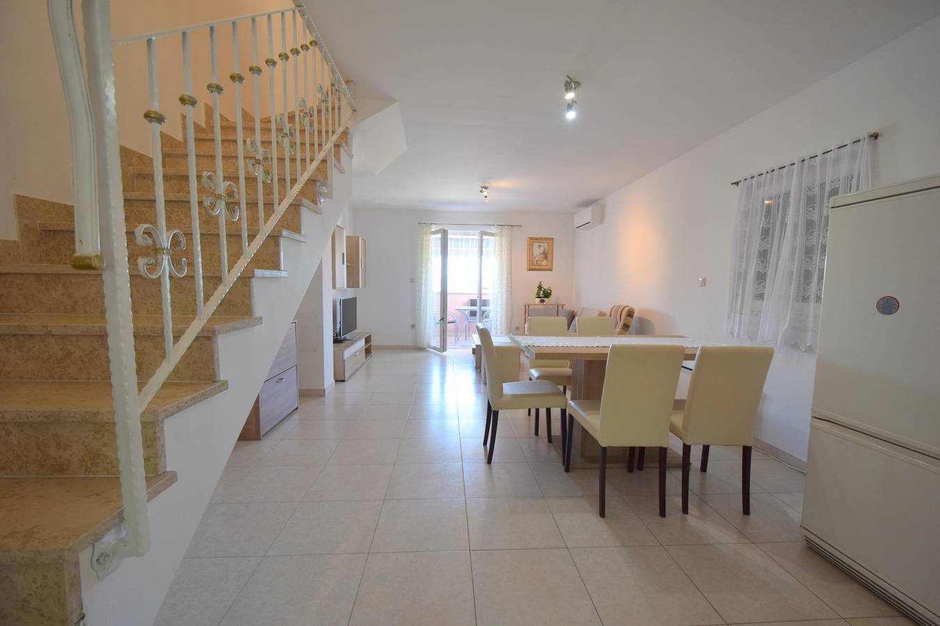 Appartamento vacanze a Njivice a partire da 125€ a notte
