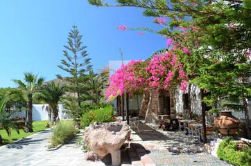 Hôtel pour 3 personnes, avec jardin dans Patmos