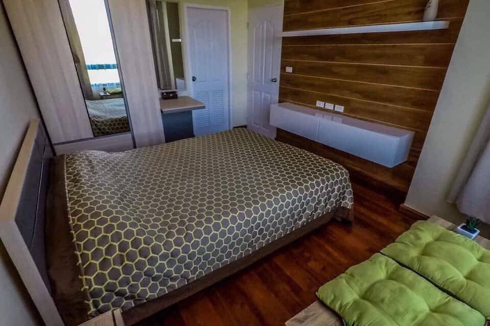 Appartement entier, Petit appartement d'une chambre romantique et agréable non loin de Sedan in Donchery, Ardennes