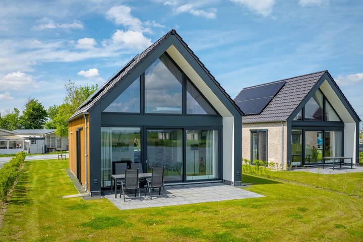 Bungalow für 4 Personen, mit Balkon/Terrasse und Terrasse - 1