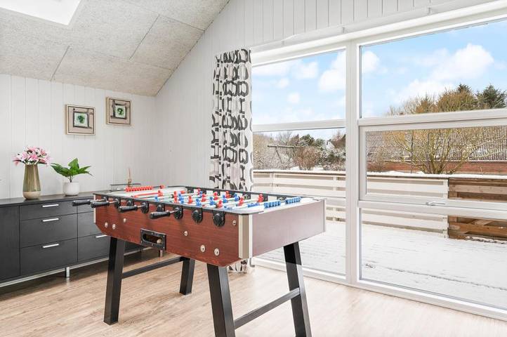 Holiday home with swimming pool, sauna and whirlpool in Lodbjerg Hede, Ringkøbing