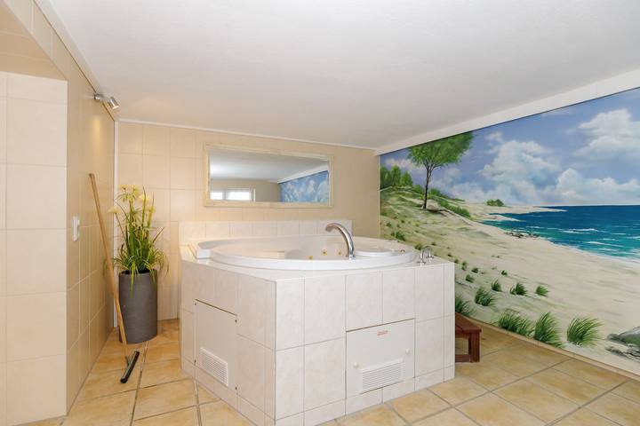 Ferienhaus für 7 Personen, mit Garten und Sauna sowie Balkon und Whirlpool in Kühlungsborn - 4