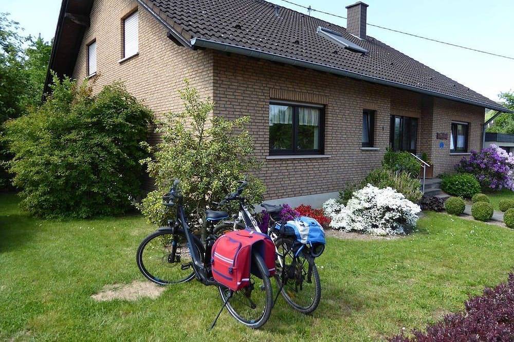 Ganze Wohnung, Ferienwohnung Zehren - Ferienwohnung Corinna in Serrig, Landkreis Trier-Saarburg