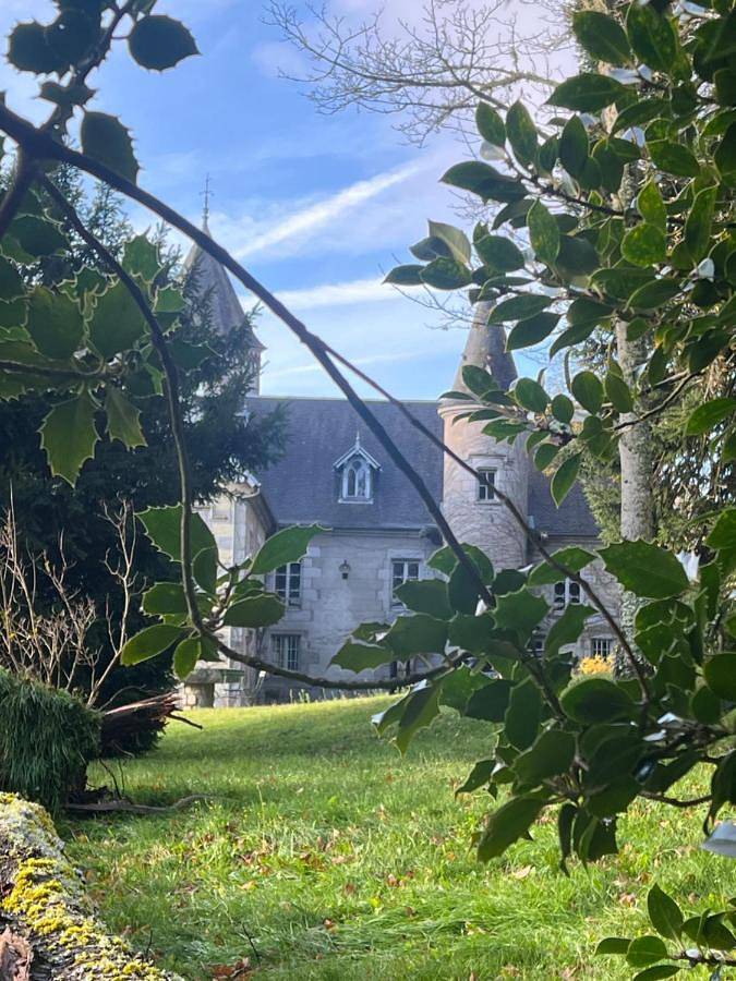 Chambre d’hôte pour 2 personnes, avec Terrasse ainsi que Jacuzzi et Jardin