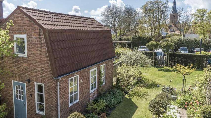 Ferienhaus für 2 Personen, mit Terrasse und Garten