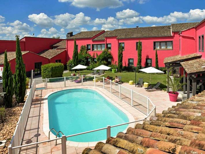 Hôtel pour 4 personnes, avec terrasse ainsi que piscine et jardin à Chaintré - 2