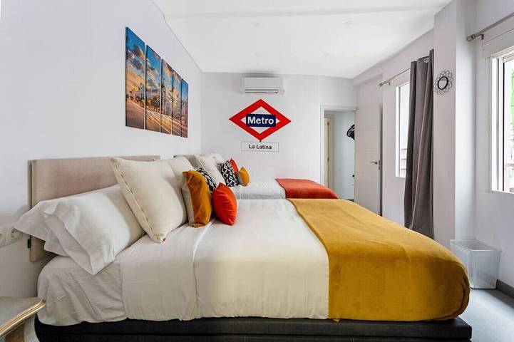 Appartement entier, DownTown La Latina Grupos, by MoNARO in Centro (Madrid), Madrid