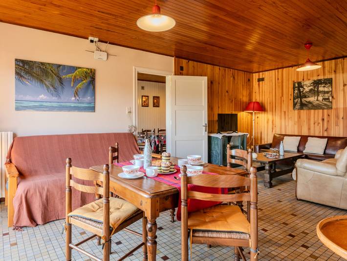 Location de vacances pour 6 personnes, avec terrasse et jardin, animaux acceptés dans Lac d'Aureilhan - 3