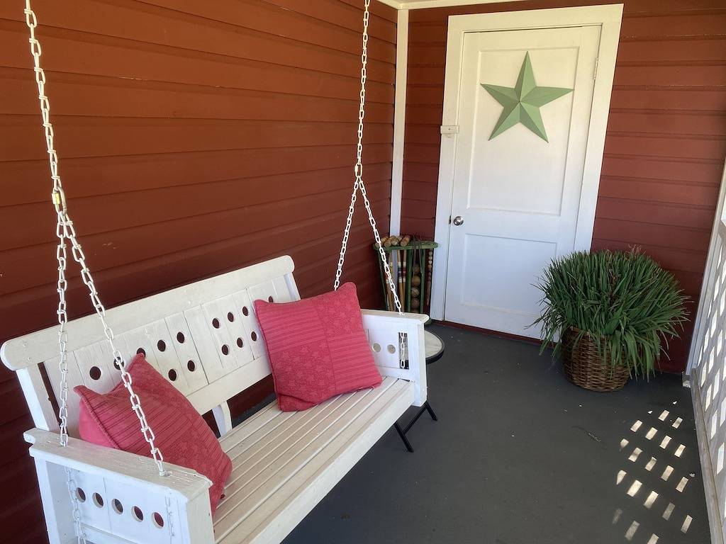 The Biketrail Bungalow-easily accessible and convenient to everything in Townsend, Blount County