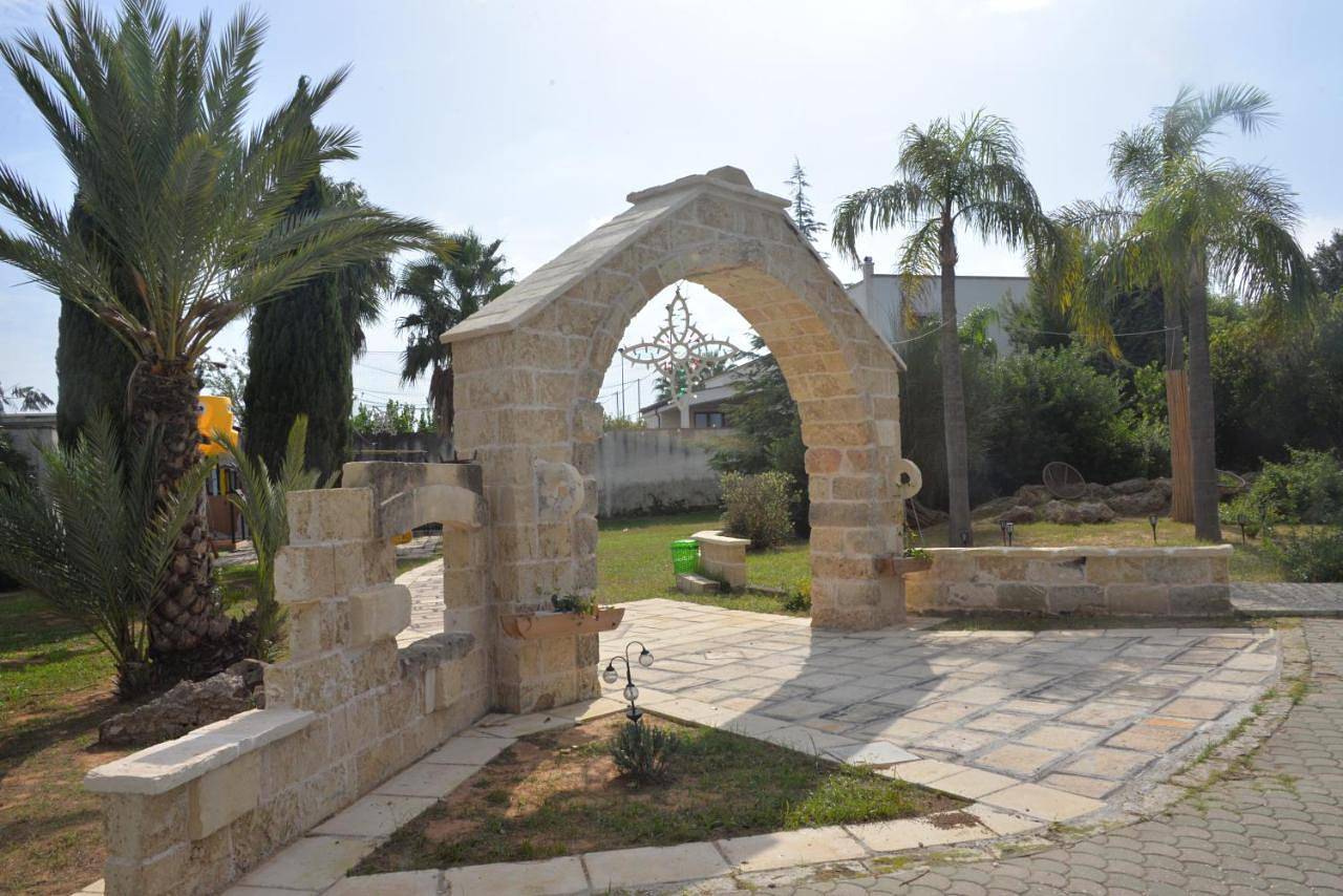Marlù Luxury Rooms Pool and Garden in Aradeo, Lecce Provinz