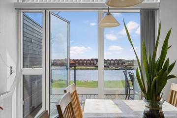Ferienhaus für 4 Personen, mit Whirlpool und Balkon in Thorsminde
