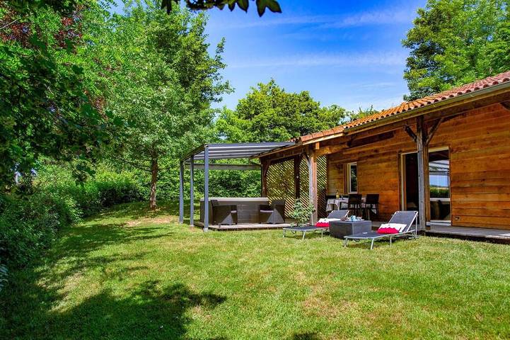 Maison de vacances pour 3 personnes, avec jardin ainsi que terrasse et jacuzzi - 1