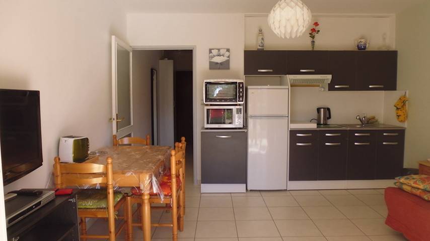 Studio pour 4 personnes, avec piscine et balcon