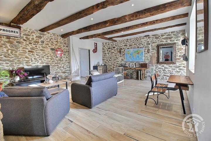 Gîte pour 6 personnes, avec Terrasse et Jardin à Pluduno