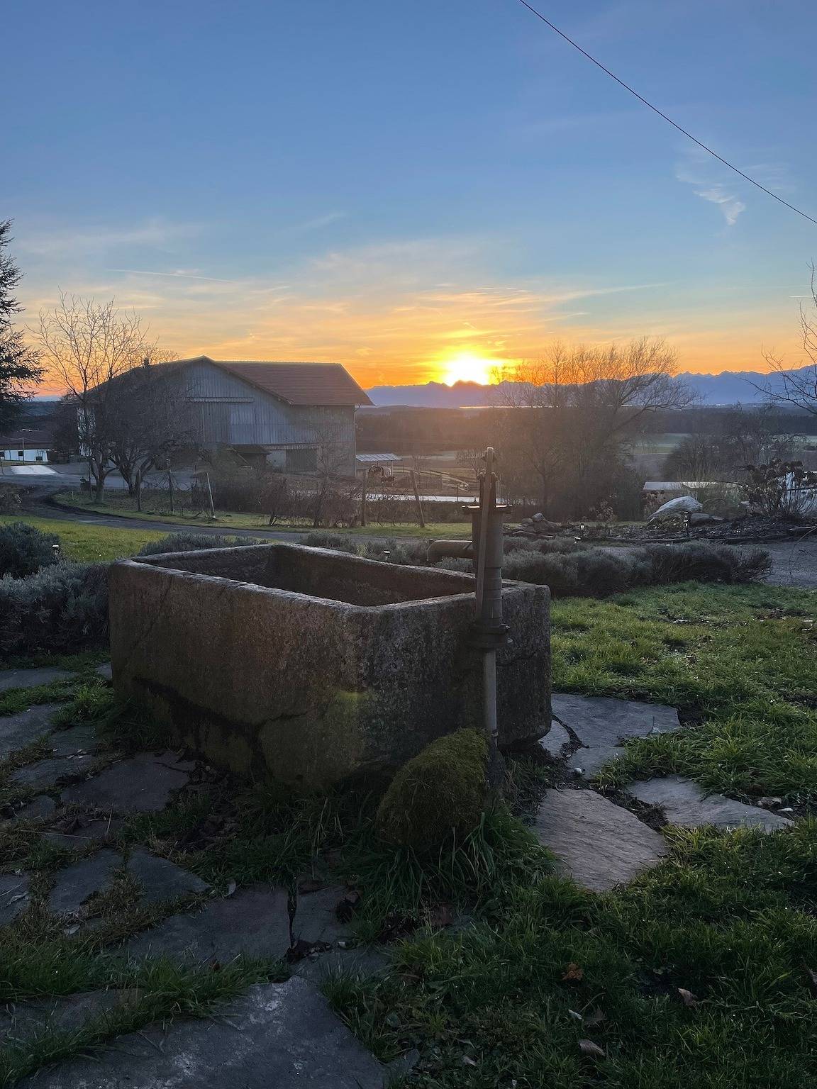 Ferienhaus 'Farmhouse Loft' mit Seeblick, Gemeinschaftsterrasse und Wlan in Pittenhart, Chiemsee