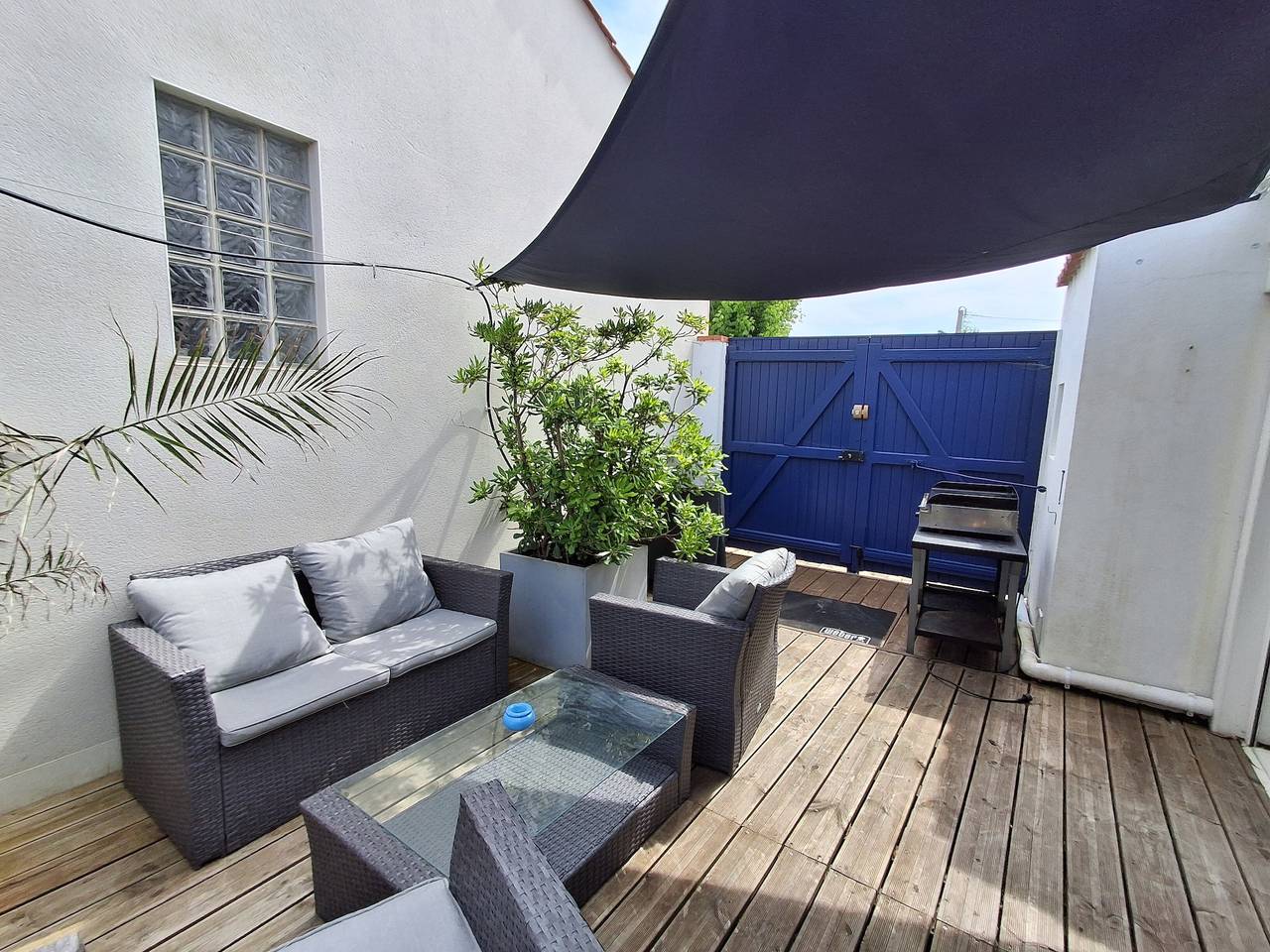 La Villa du Bonheur – private terrace and jacuzzi! in L'Aiguillon-la-Presqu'île, Vendée
