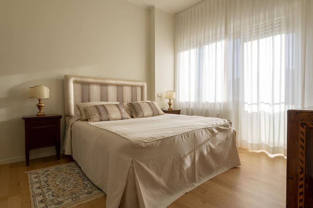 Apartamento entero, Luxury apartment in the center and near the sea in Pésaro, Valle del Metauro