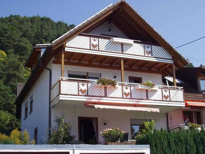 Ferienhaus für 3 Personen, mit Balkon und Garten sowie Seeblick in Ueberlinger see