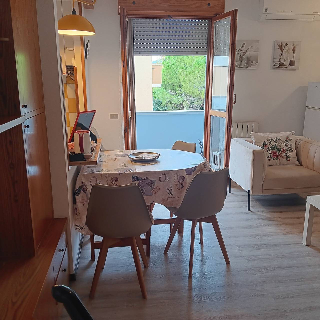 Ganze Wohnung, Ferienwohnung 'Tosca 5' mit Balkon und Klimaanlage in Pisa, Italienische Riviera