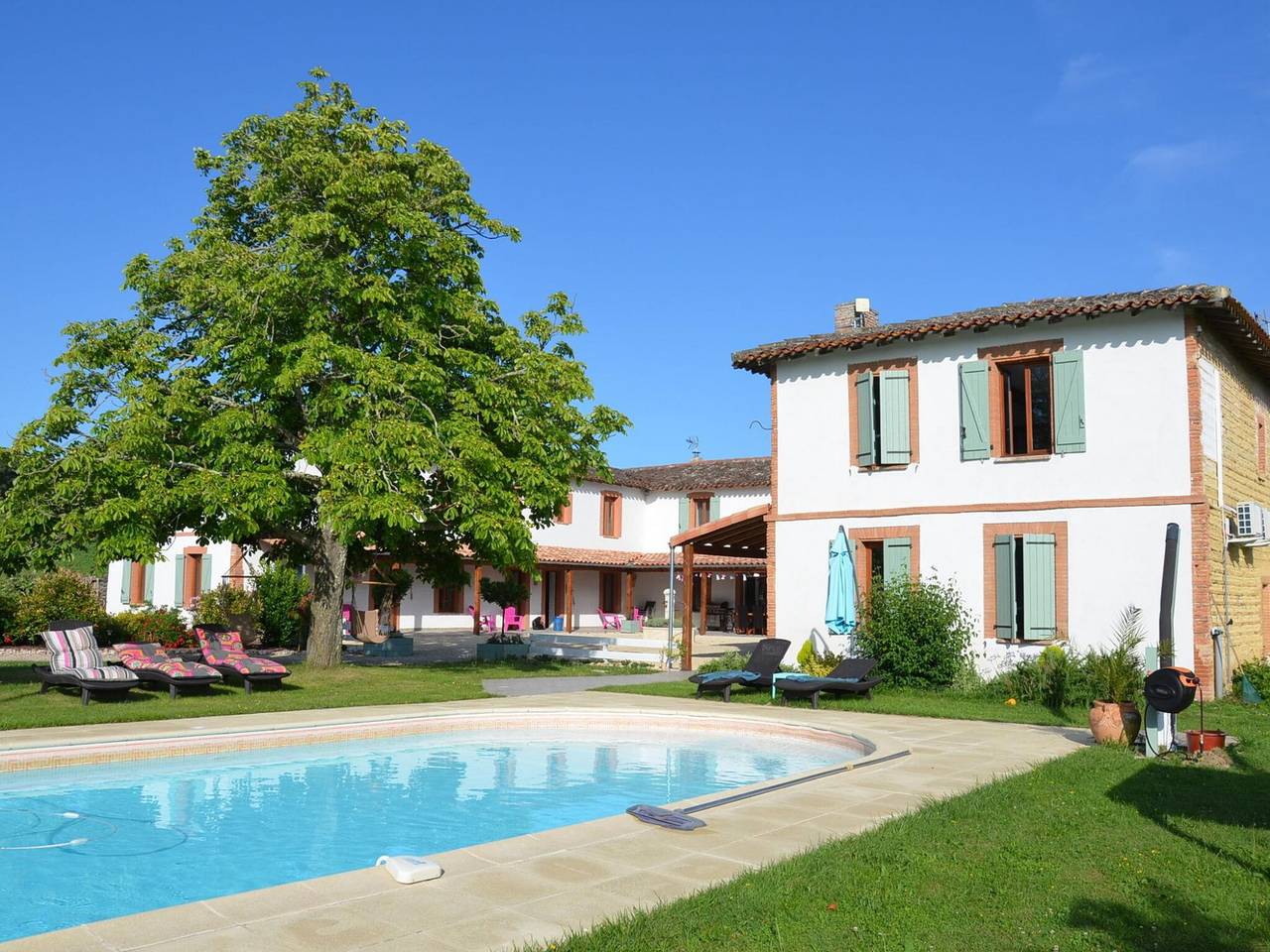 Appartement entier, Appartement de vacances pour 2 personnes avec balcon in Rabastens, Région d'Albi