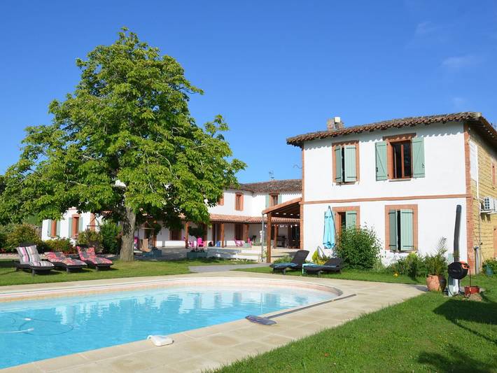 Gîte pour 2 personnes, avec Balcon ainsi que Jardin et Piscine à Loupiac (Tarn)