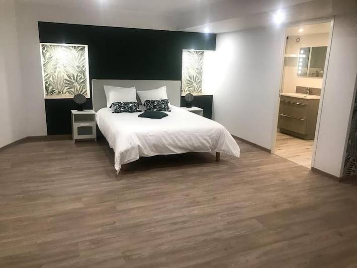 Location de vacances pour 15 personnes, avec jardin ainsi que sauna et vue, animaux acceptés dans Plage du Perroquet - 4