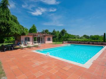 Gîte pour 4 personnes, avec terrasse et jardin à Capannori