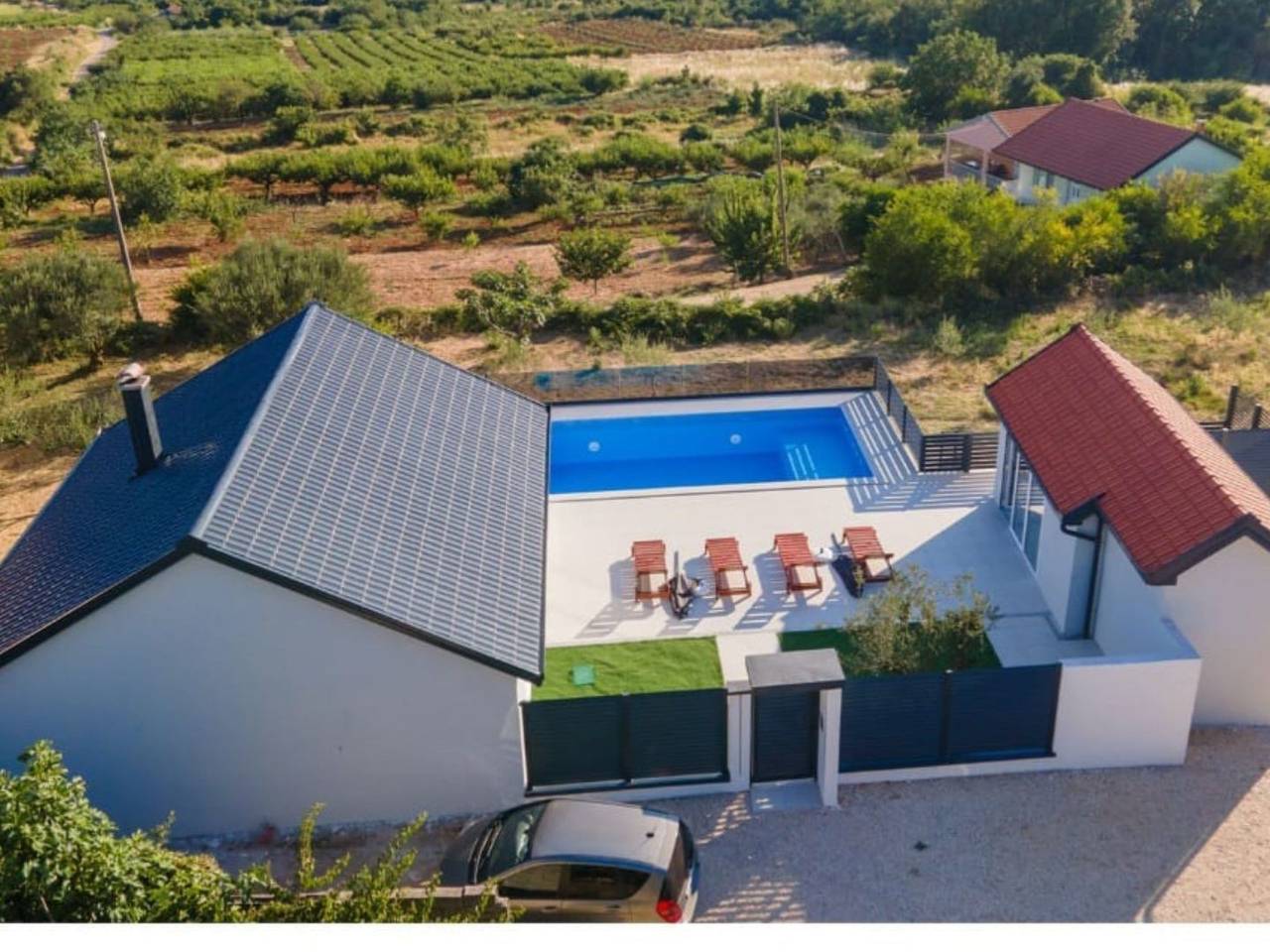 "Luxury Grey house" in Bosnien und Herzegowina