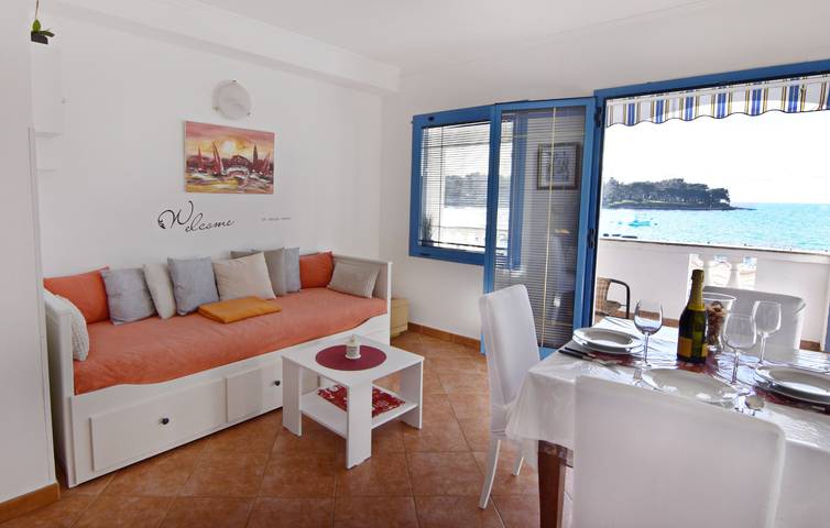 Ferienwohnung für 2 Personen, mit Balkon/Terrasse und Meerblick in Savudrija - 2