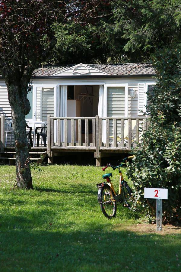 Location de vacances pour 7 personnes, avec jardin et piscine ainsi que vue sur le lac et vue dans Le Bas Ségala - 4