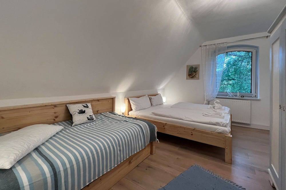 Familienhaus Sonne - mit Gartengrundstück in Mukran, Sassnitz