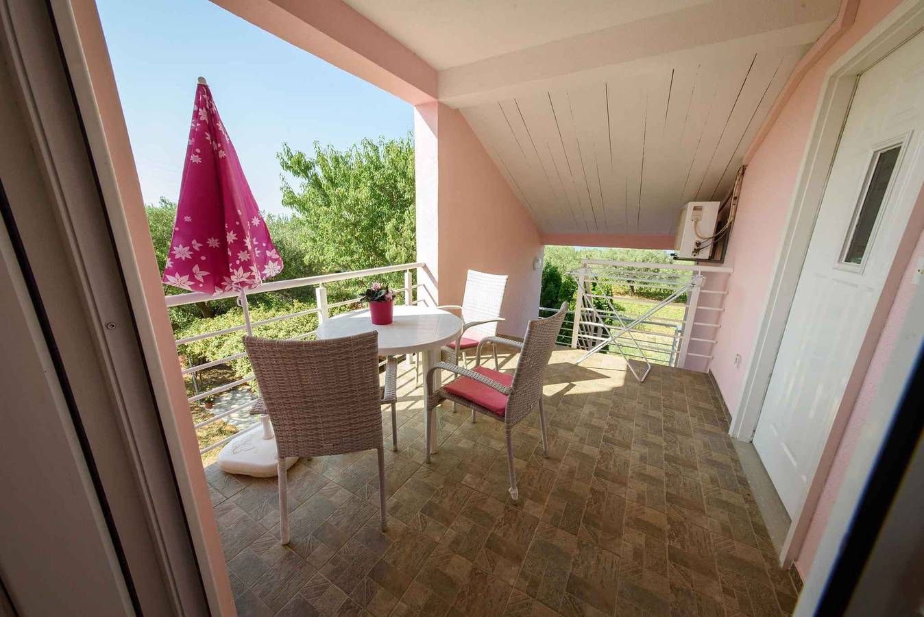 Ganzes Studio, Studio mit Klimaanlage und Balkon  in Zadar (Kommun), Zadar