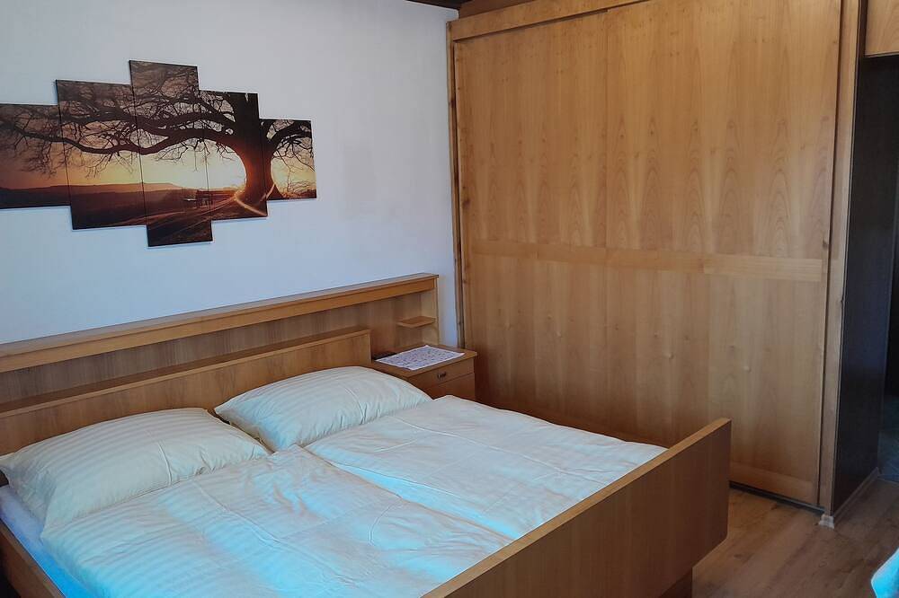 Ganze Wohnung, Haus Wastl Appartement 130m2 (Top Ferienwohnung 3 Bäder, 3 Wc ,4 Fernseher ) in Roßleithen, Kirchdorf an der Krems (Bezirk)