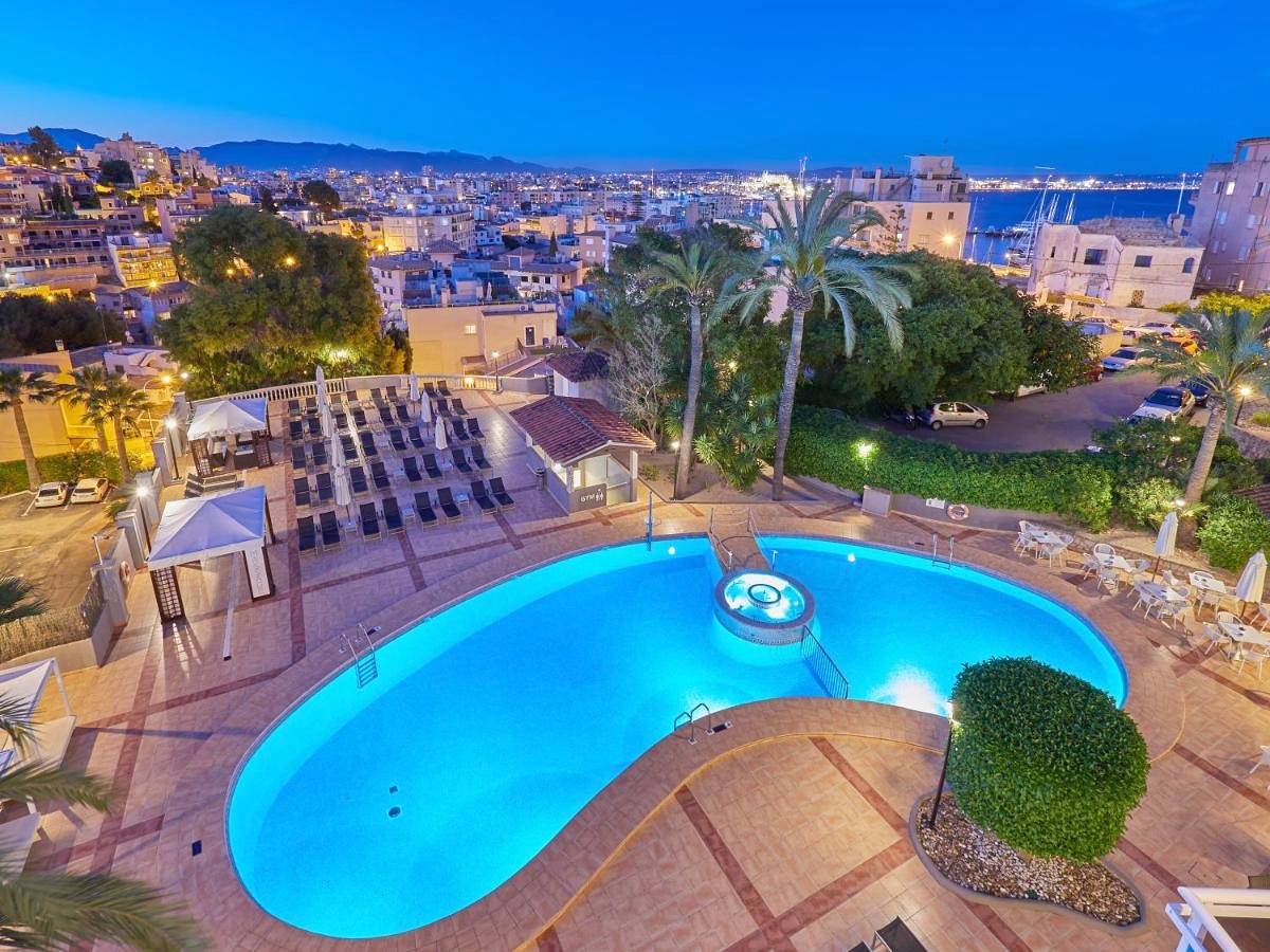 Hotel für 10 Personen mit Terrasse in Cala Major, Palma