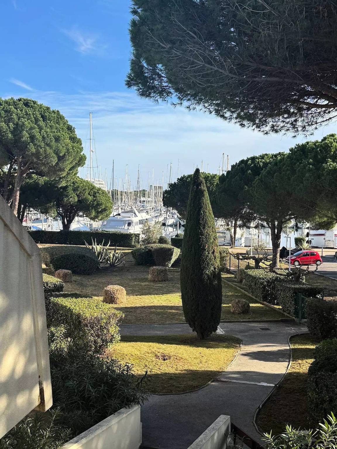 Appartement entier, Appartement vue port dans résidence avec piscine in Aigues-Mortes, Côte d'Améthyste