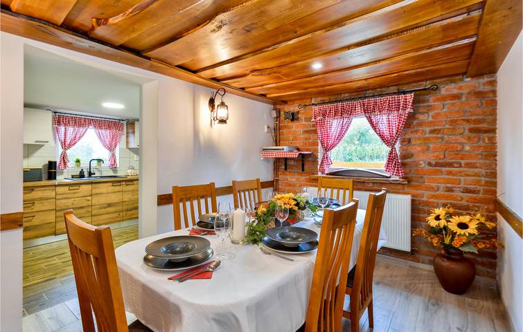 Geräumige 2-Zimmer-Wohnung mit Pool, WLAN und Terrasse in Kapela, Bjelovar-Bilogora