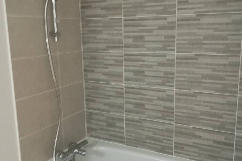 Appartement entier, Paris La Défense Arena in Nanterre, Hauts-de-Seine
