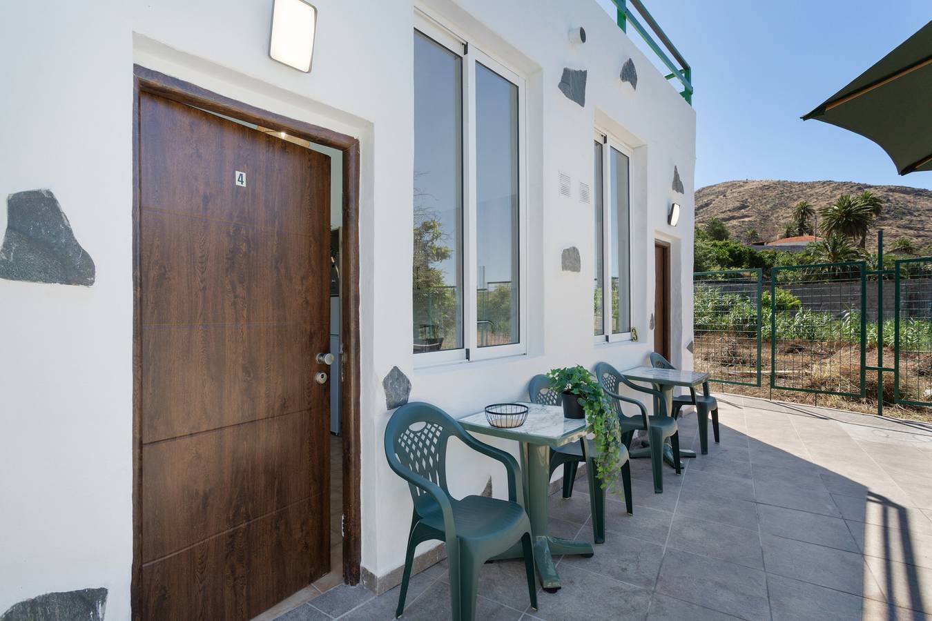 Appartamento intero, Casa vacanze 'Casa 4' con vista montagna, Wi-Fi e aria condizionata in El Morisco, San Bartolomé de Tirajana