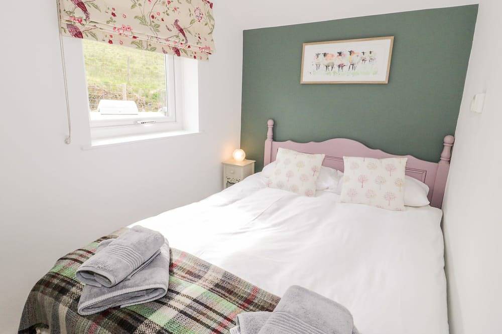 Afallon, family friendly, character holiday cottage in Penmachno in Penmachno, Snowdonia