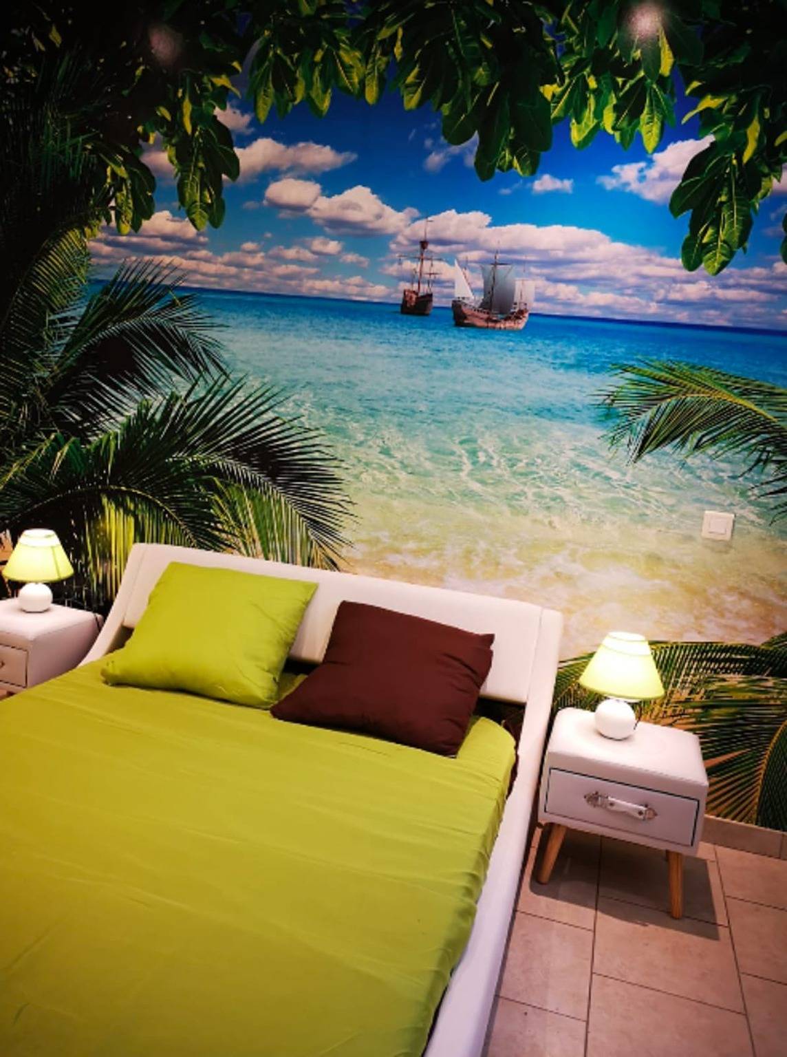 Ganze Wohnung, Ferienwohnung für 4 Personen mit Terrasse in Cannes La Bocca, Cannes