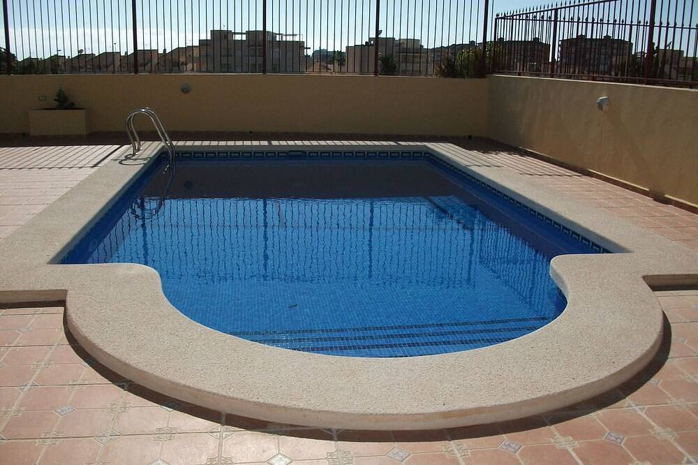 Beautiful independent villa with private pool, pets welcome in Puerto de Mazarrón, Mazarrón