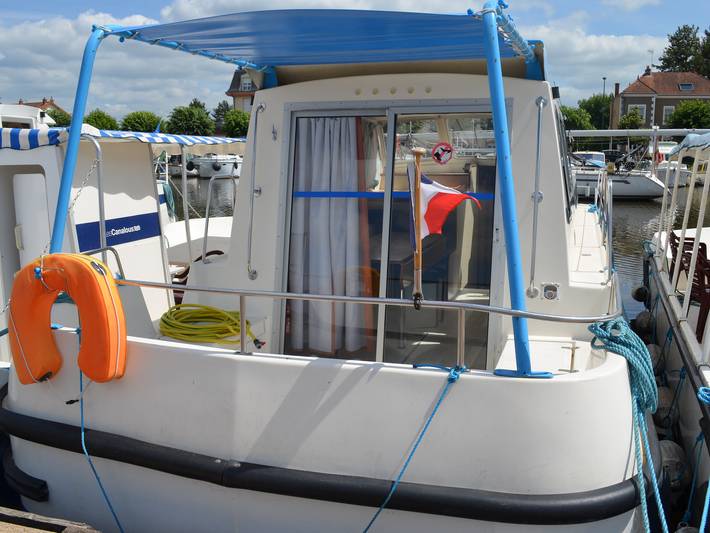 Péniche pour 8 personnes à Renève