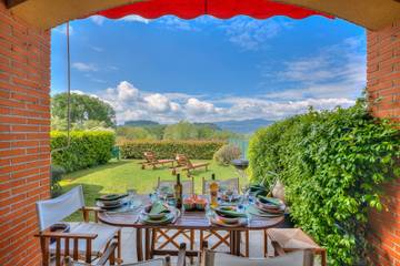 Ferienhaus für 6 Personen, mit Seeblick und Balkon, kinderfreundlich am Lago Maggiore