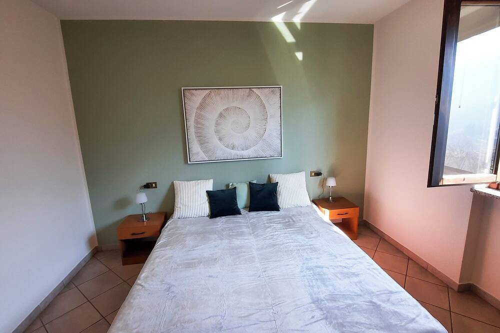 Ganze Wohnung, Residenza La Rocca: Heike by Lago Reisen in Castello Valtravaglia, Castelveccana