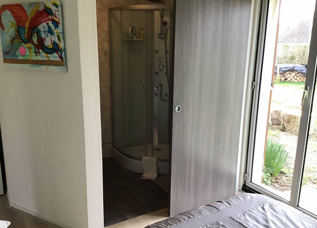 "Location Etang de Baye", Accueil Vélo - Chambre 2-4 personnes in Bazolles, Nièvre