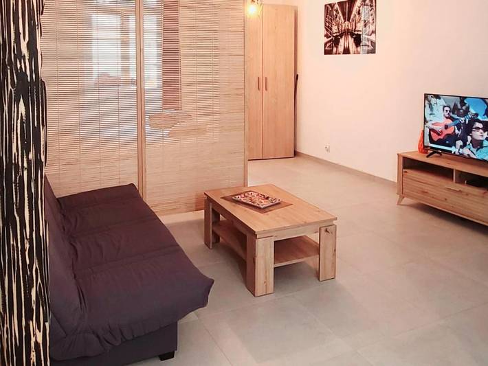 Gîte pour 4 personnes, avec terrasse dans Office De Tourisme De Narbonne - 4