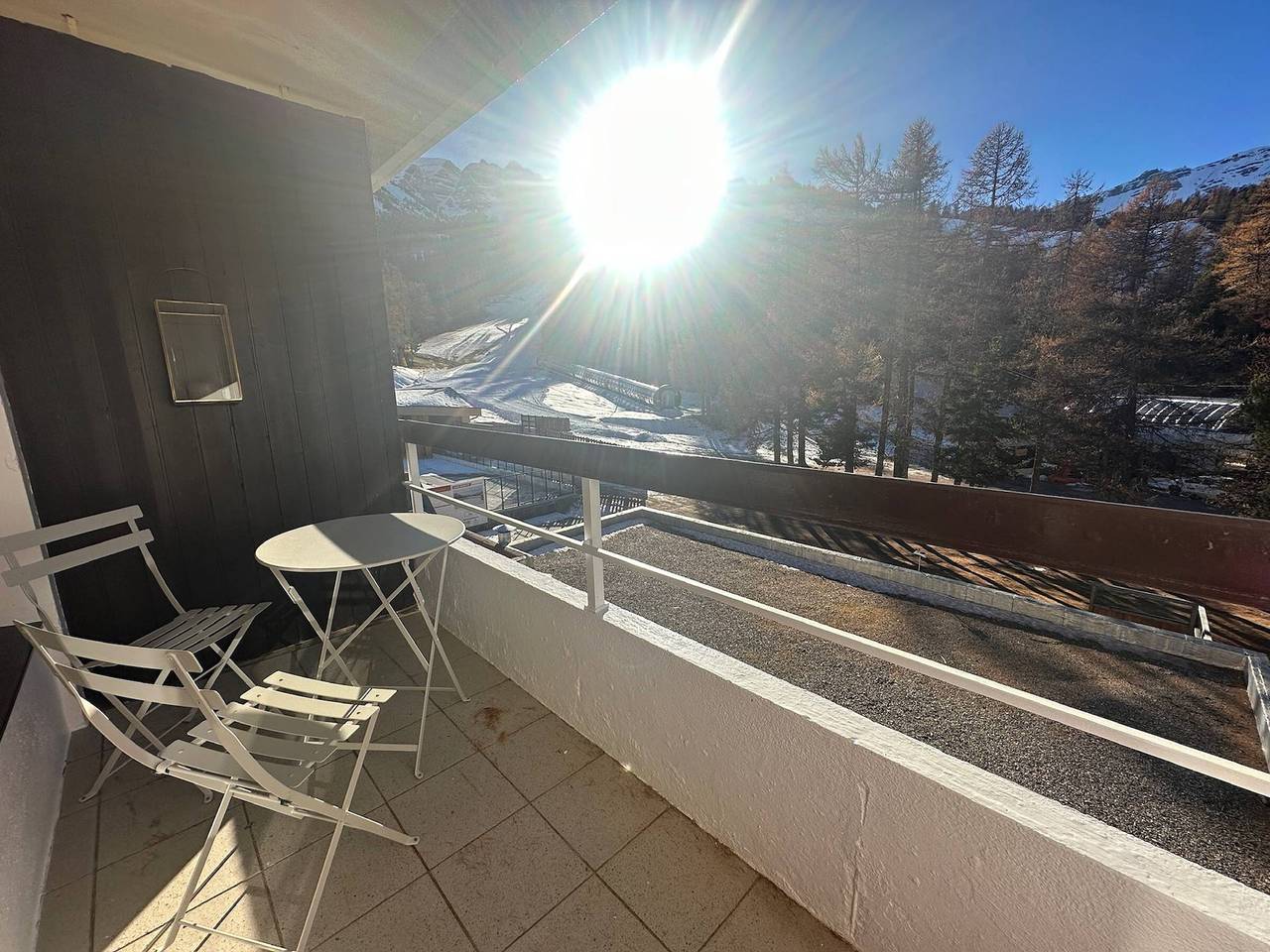Entire apartment, T2 Apartment at the foot of the slopes with balcony - Mountain view - Equipped in Vars, Briançon region